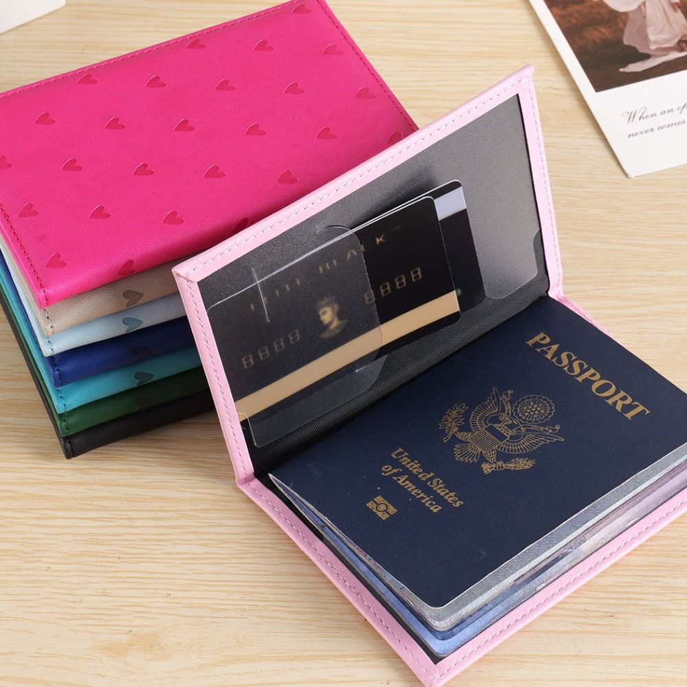 Leather Passport Cover - Sampul Pelindung Paspor Bermotif Cinta Mewah,